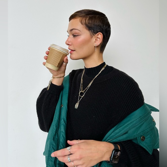 Meet your Posher, Lindsey - Picture 1 of 10